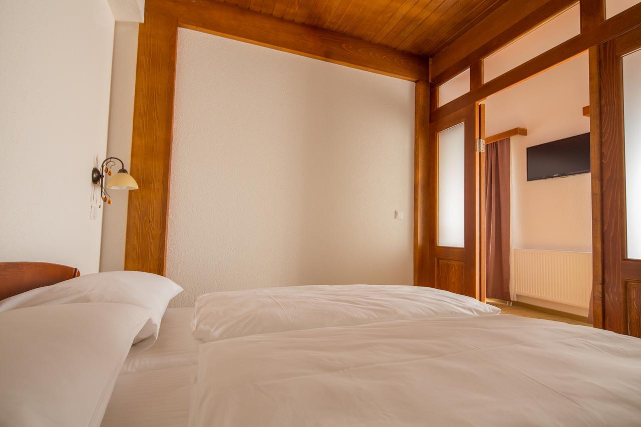 Hotel Knez Kupres  Eksteriør billede